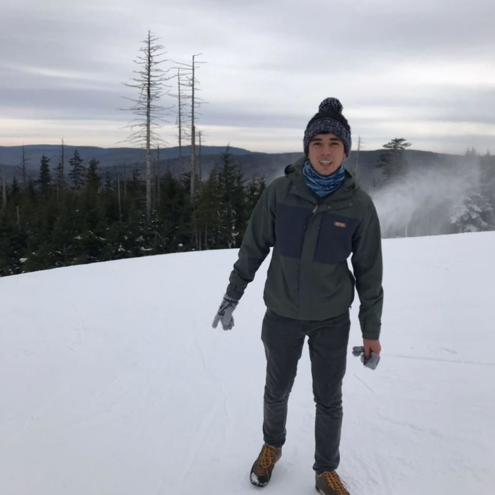 Meet your Posher, César